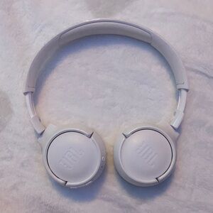 JBL On-Ear Wireless Headphones - White